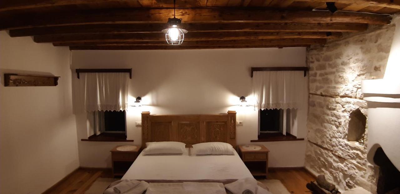 Hotel Braja House Gjirokastër Exterior foto